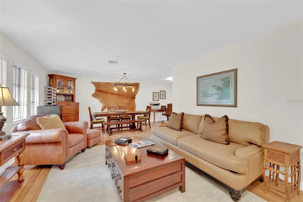 待售: $519,000 (3 贝兹, 2 浴室, 1810 平方英尺)