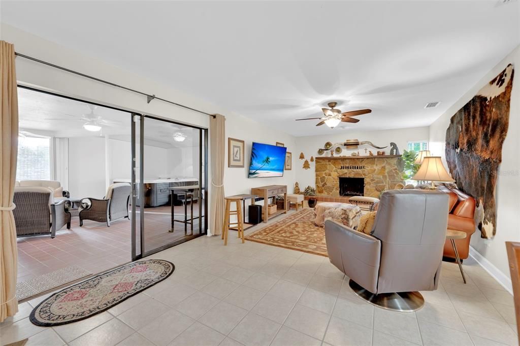 待售: $519,000 (3 贝兹, 2 浴室, 1810 平方英尺)