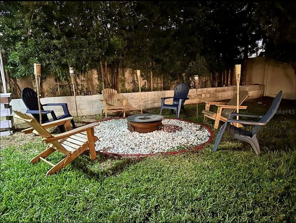 For Rent: $2,850 (4 beds, 2 baths, 2037 Square Feet)