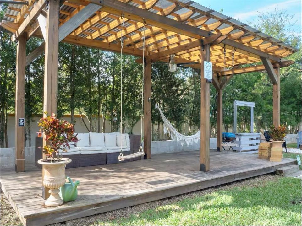 For Rent: $2,850 (4 beds, 2 baths, 2037 Square Feet)