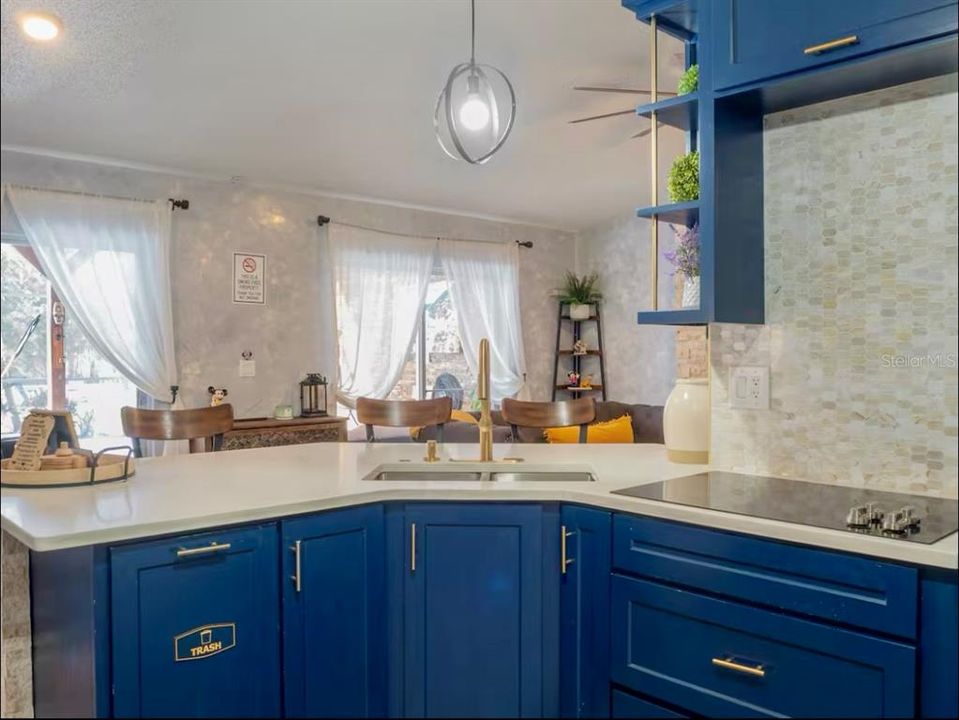 For Rent: $2,850 (4 beds, 2 baths, 2037 Square Feet)