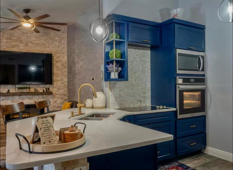 For Rent: $2,850 (4 beds, 2 baths, 2037 Square Feet)