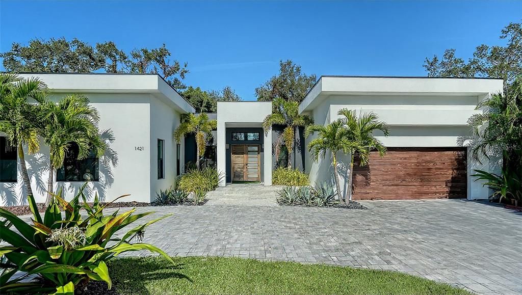En Venta: $4,895,000 (4 camas, 4 baños, 4217 Pies cuadrados)
