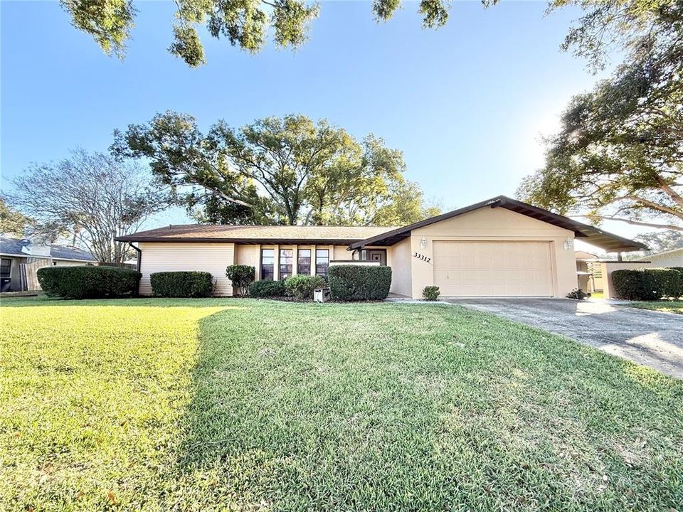 На продажу: $249,900 (2 спален, 2 ванн, 1483 Квадратных фут)