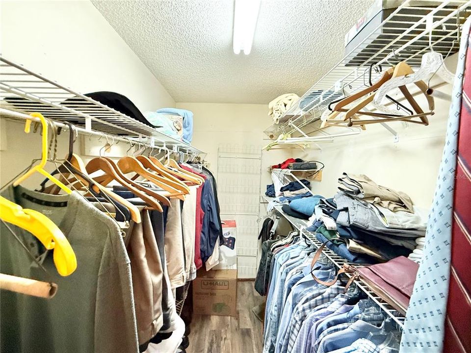 На продажу: $249,900 (2 спален, 2 ванн, 1483 Квадратных фут)