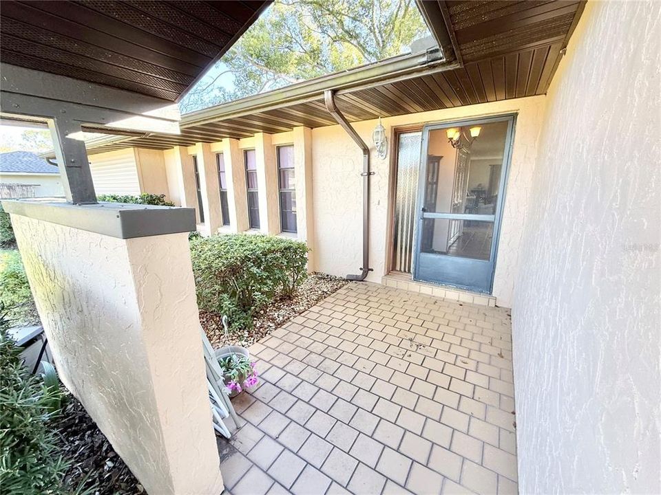 На продажу: $249,900 (2 спален, 2 ванн, 1483 Квадратных фут)