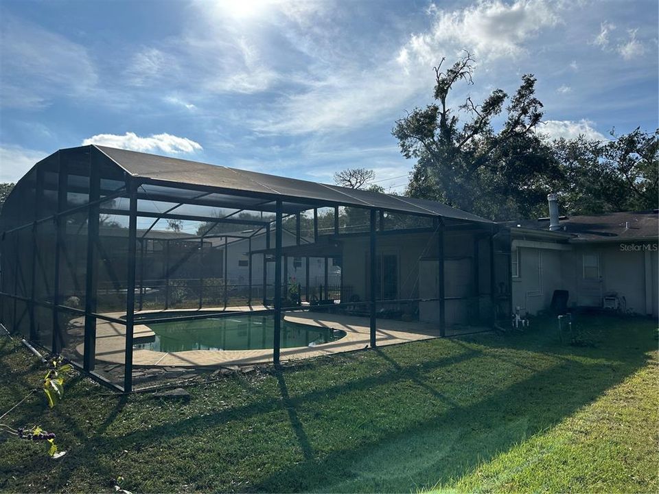 For Sale: $330,000 (3 beds, 2 baths, 1335 Square Feet)