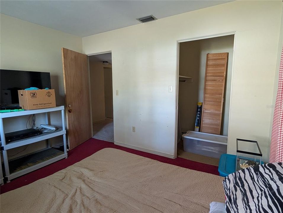 For Sale: $330,000 (3 beds, 2 baths, 1335 Square Feet)