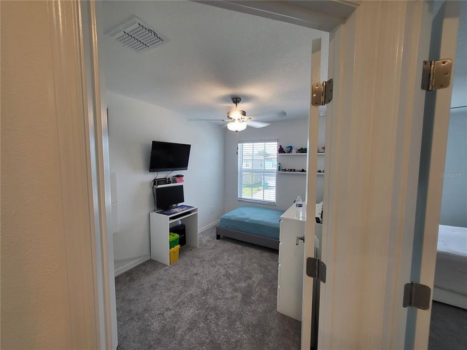 For Rent: $1,900 (3 beds, 2 baths, 1634 Square Feet)