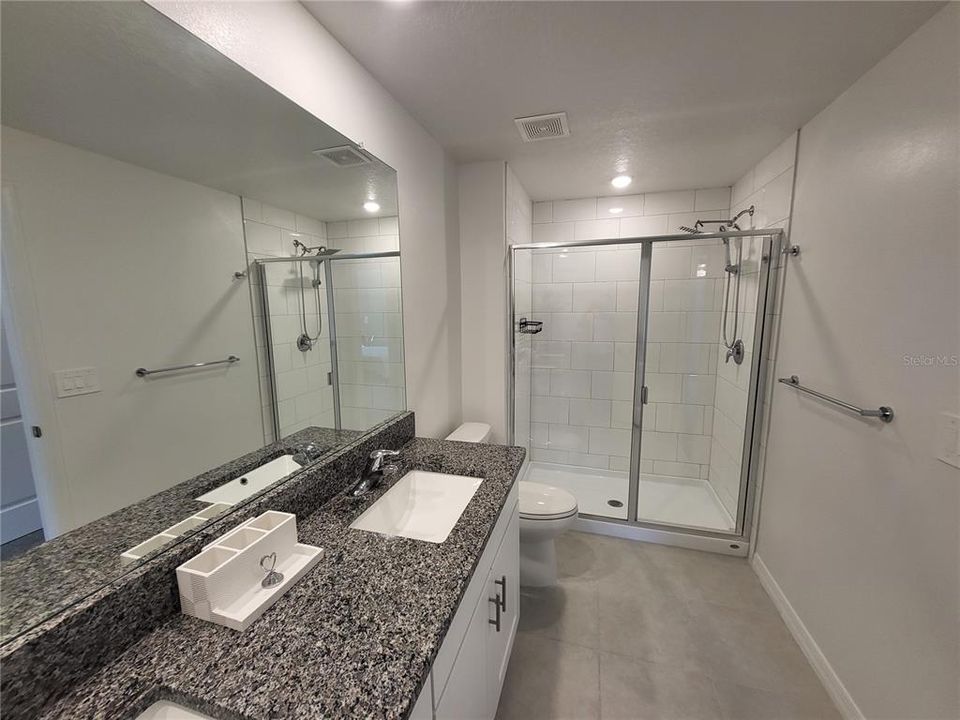 For Rent: $1,900 (3 beds, 2 baths, 1634 Square Feet)