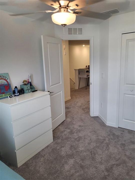 For Rent: $1,900 (3 beds, 2 baths, 1634 Square Feet)