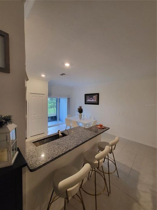 For Rent: $1,900 (3 beds, 2 baths, 1634 Square Feet)