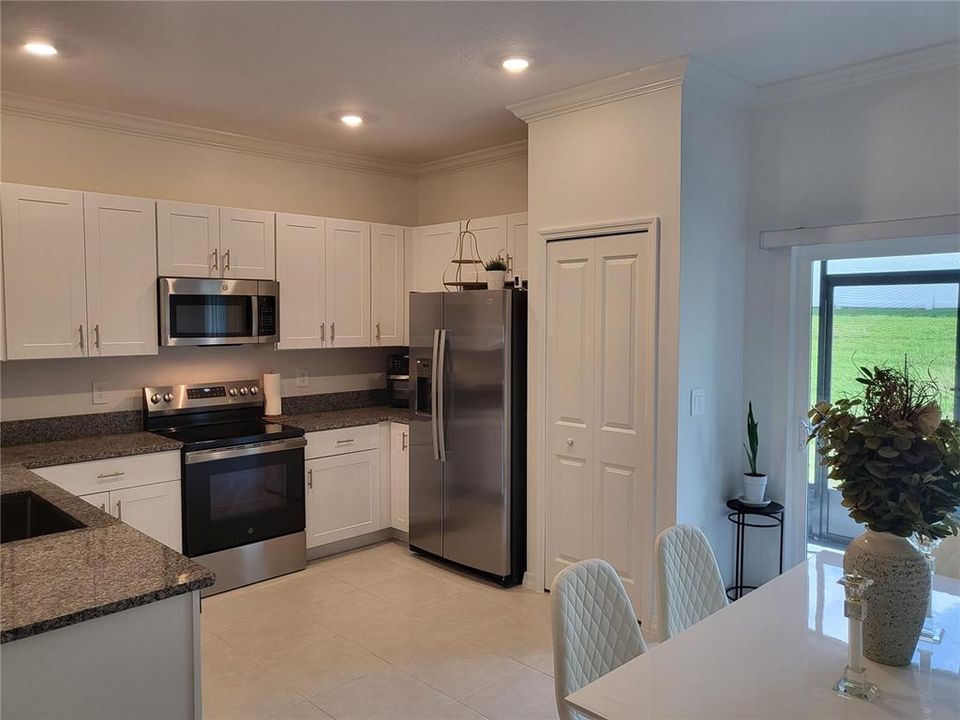 For Rent: $1,900 (3 beds, 2 baths, 1634 Square Feet)