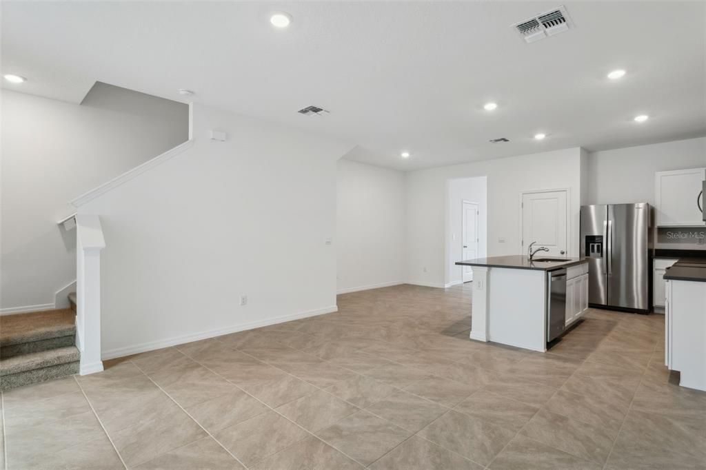 En Renta: $2,400 (3 camas, 2 baños, 1673 Pies cuadrados)