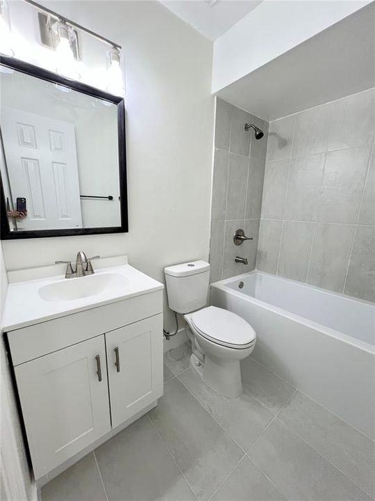 En Renta: $1,800 (2 camas, 2 baños, 918 Pies cuadrados)