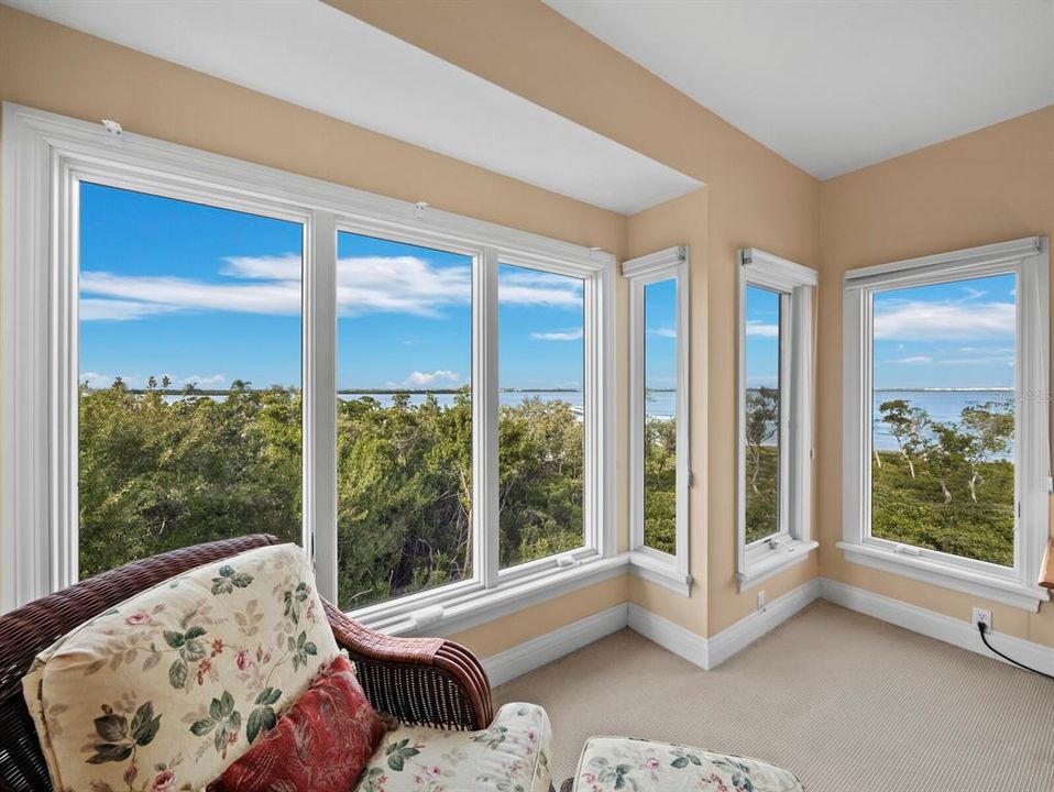 На продажу: $1,100,000 (3 спален, 2 ванн, 2813 Квадратных фут)