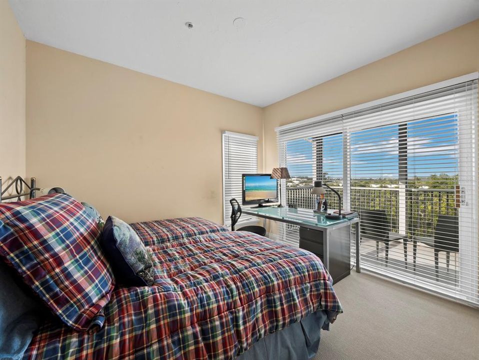 На продажу: $1,100,000 (3 спален, 2 ванн, 2813 Квадратных фут)