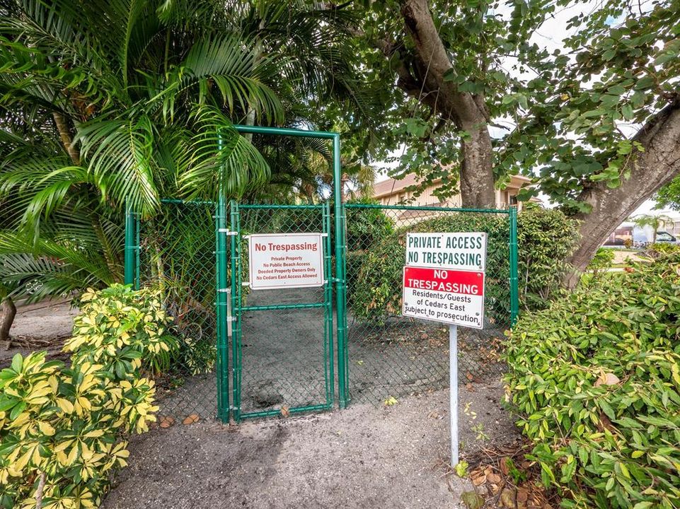 На продажу: $1,100,000 (3 спален, 2 ванн, 2813 Квадратных фут)