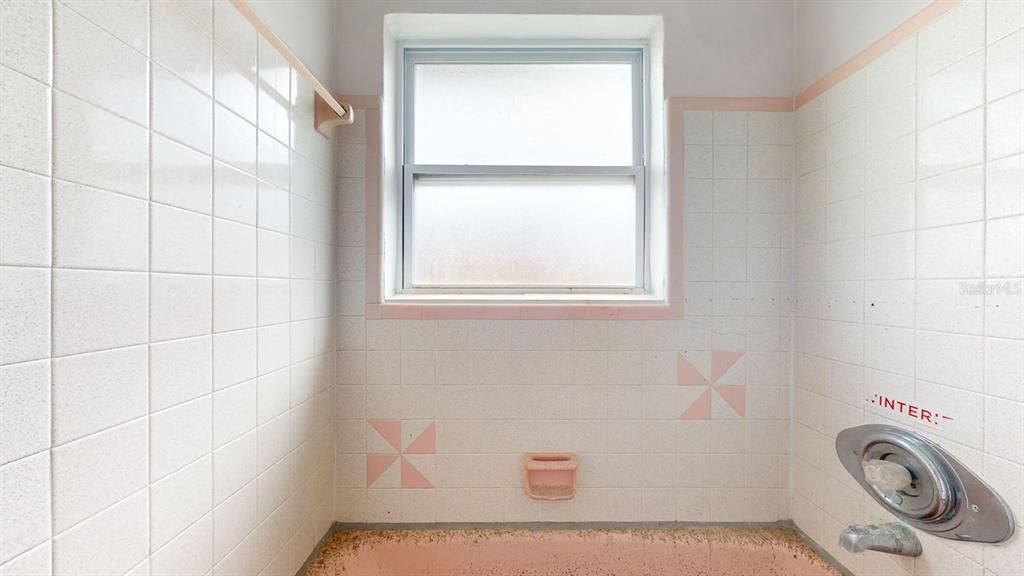 待售: $409,999 (3 贝兹, 0 浴室, 1399 平方英尺)