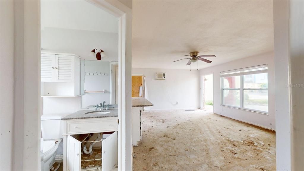 待售: $409,999 (3 贝兹, 0 浴室, 1399 平方英尺)