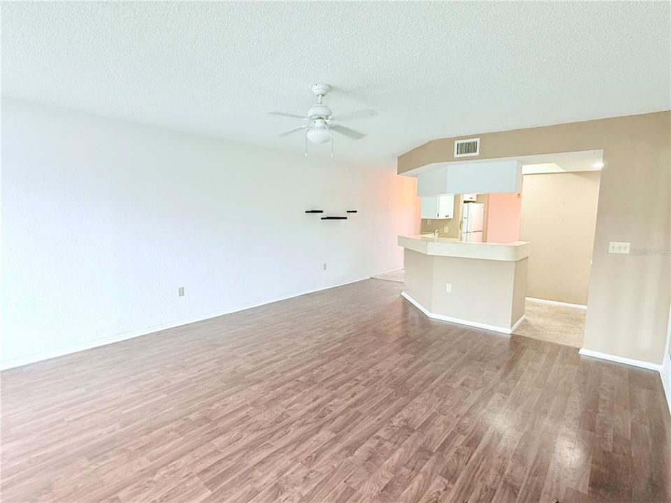 En Venta: $189,500 (2 camas, 2 baños, 1138 Pies cuadrados)