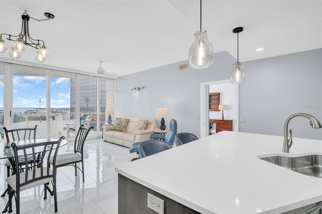 En Venta: $1,100,000 (2 camas, 2 baños, 1269 Pies cuadrados)