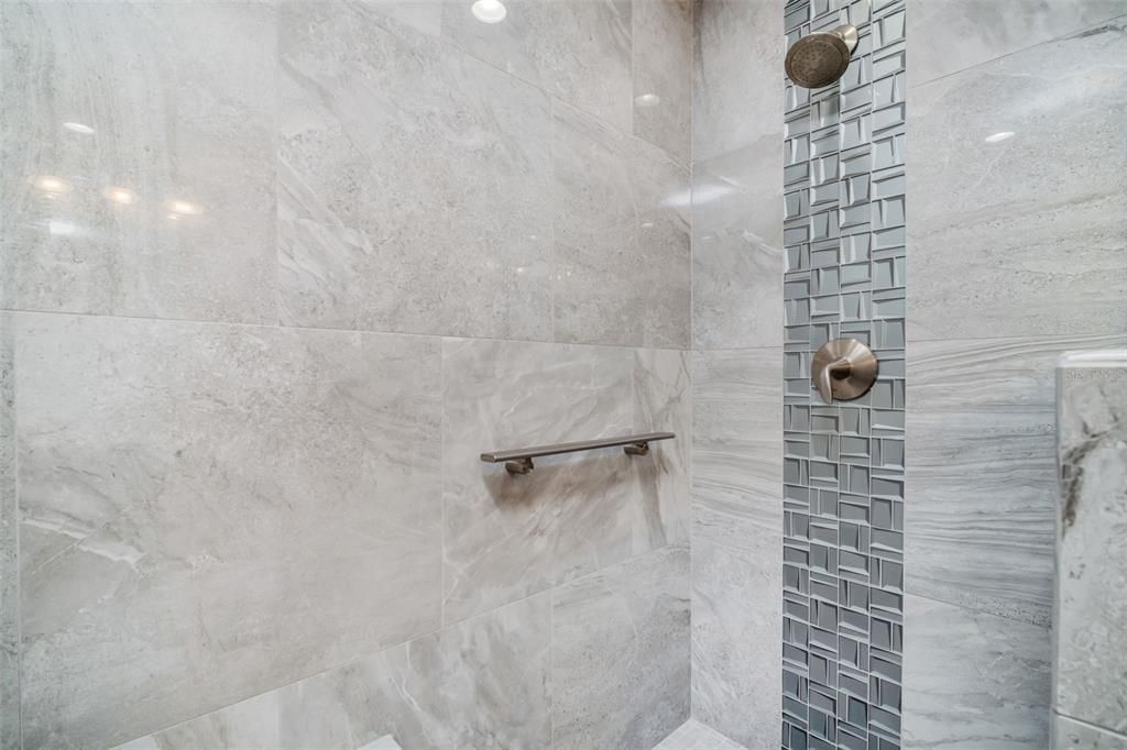 En Venta: $1,100,000 (2 camas, 2 baños, 1269 Pies cuadrados)