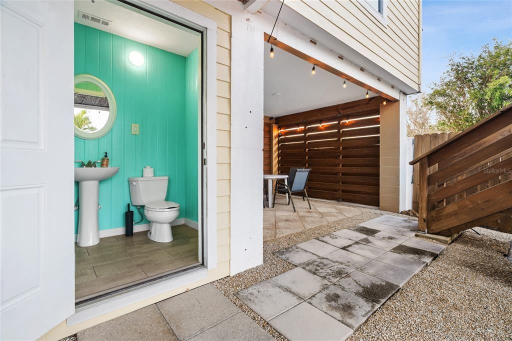 На продажу: $1,095,000 (4 спален, 0 ванн, 2204 Квадратных фут)