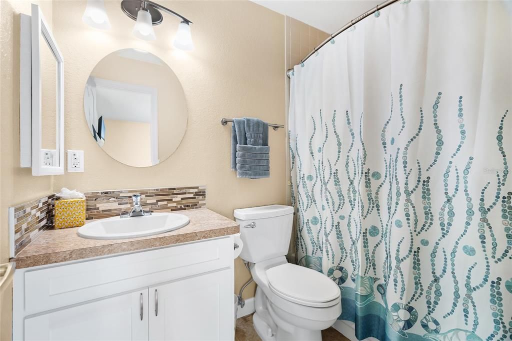 На продажу: $1,095,000 (4 спален, 0 ванн, 2204 Квадратных фут)