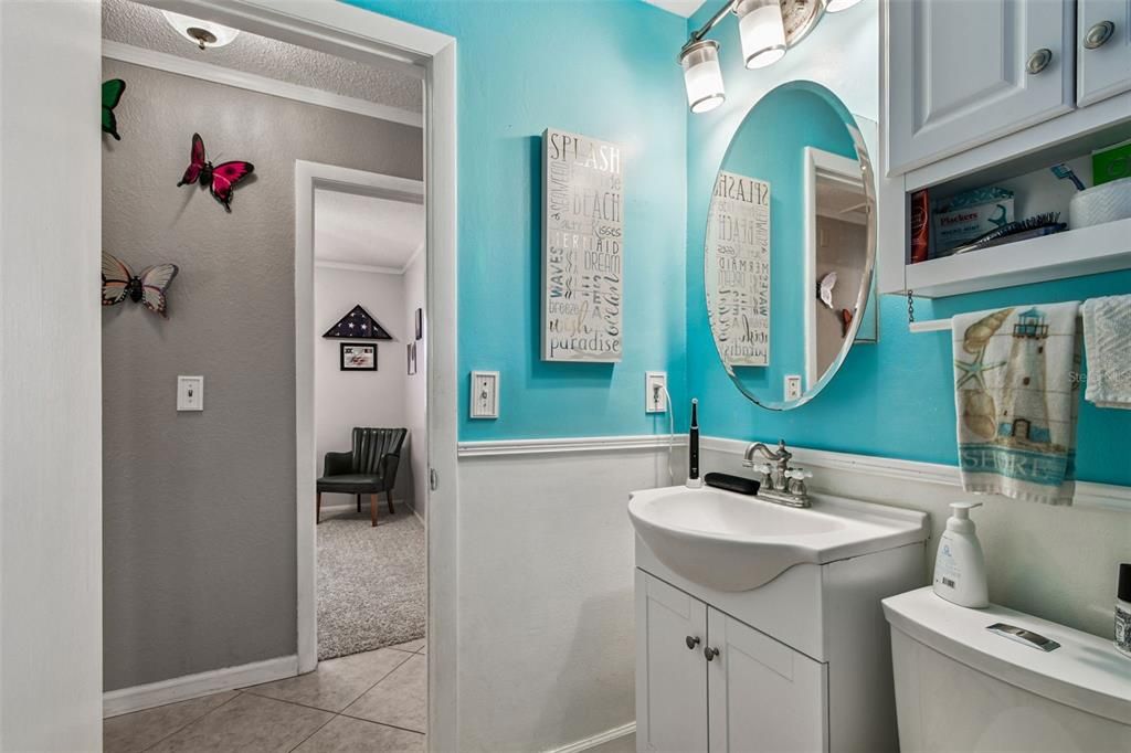 На продажу: $449,900 (3 спален, 2 ванн, 1214 Квадратных фут)