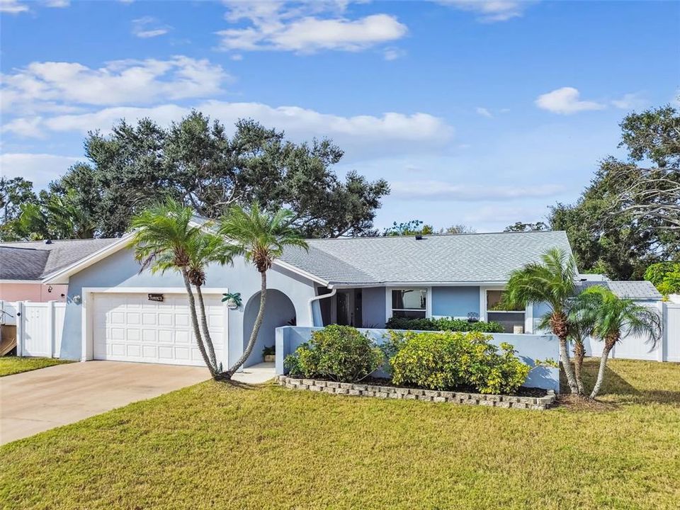 На продажу: $449,900 (3 спален, 2 ванн, 1214 Квадратных фут)