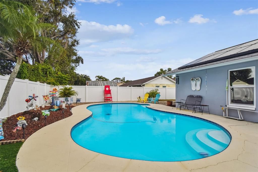 На продажу: $449,900 (3 спален, 2 ванн, 1214 Квадратных фут)