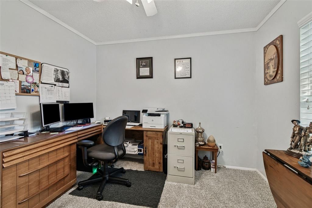 На продажу: $449,900 (3 спален, 2 ванн, 1214 Квадратных фут)