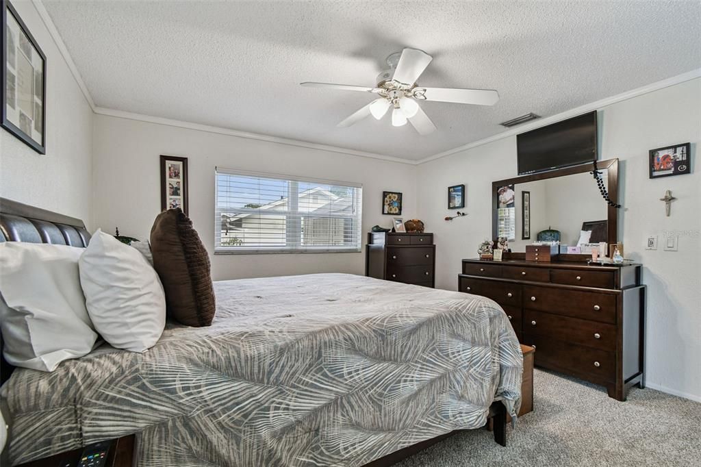 На продажу: $449,900 (3 спален, 2 ванн, 1214 Квадратных фут)