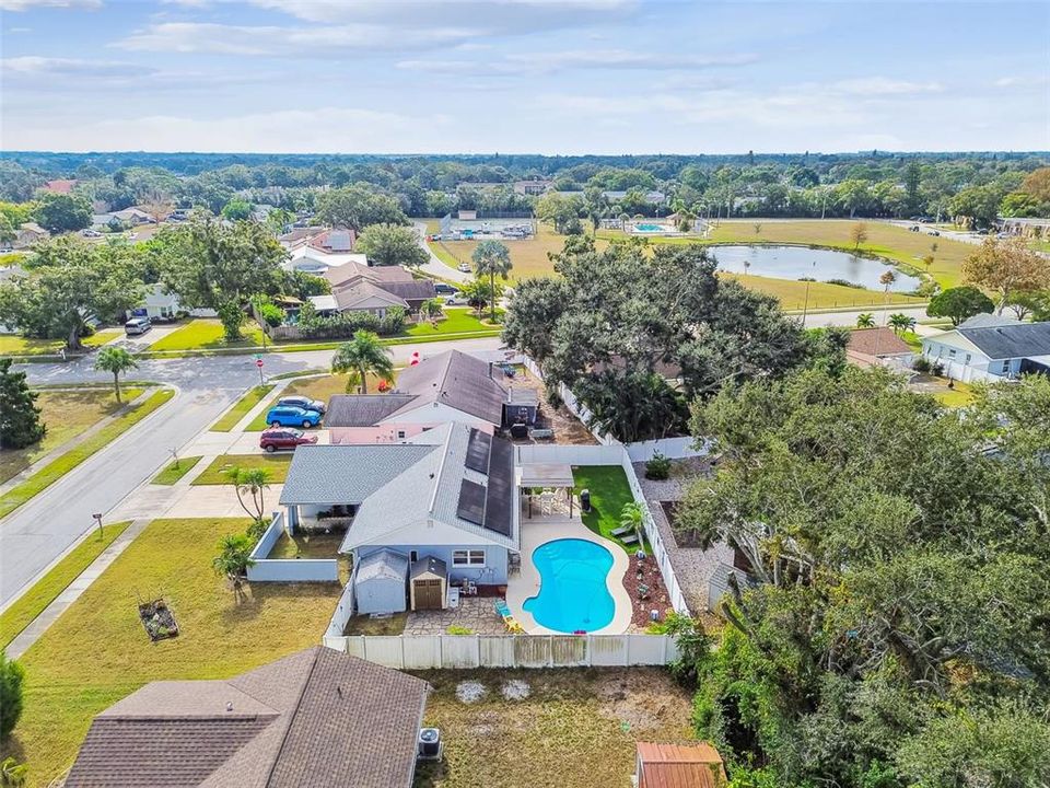 На продажу: $449,900 (3 спален, 2 ванн, 1214 Квадратных фут)