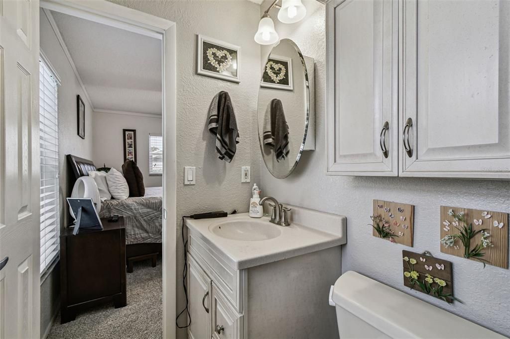 На продажу: $449,900 (3 спален, 2 ванн, 1214 Квадратных фут)