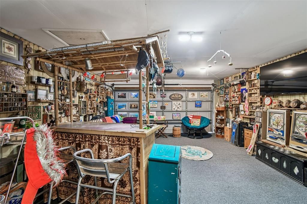 На продажу: $449,900 (3 спален, 2 ванн, 1214 Квадратных фут)