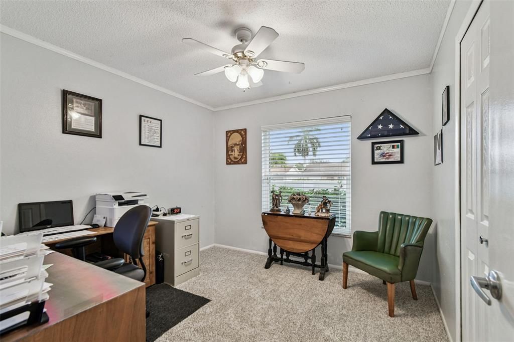 На продажу: $449,900 (3 спален, 2 ванн, 1214 Квадратных фут)