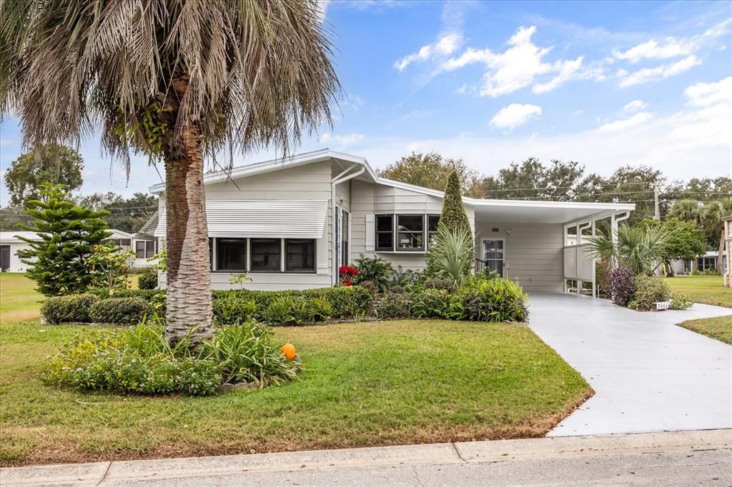 For Sale: $154,900 (2 beds, 2 baths, 1208 Square Feet)