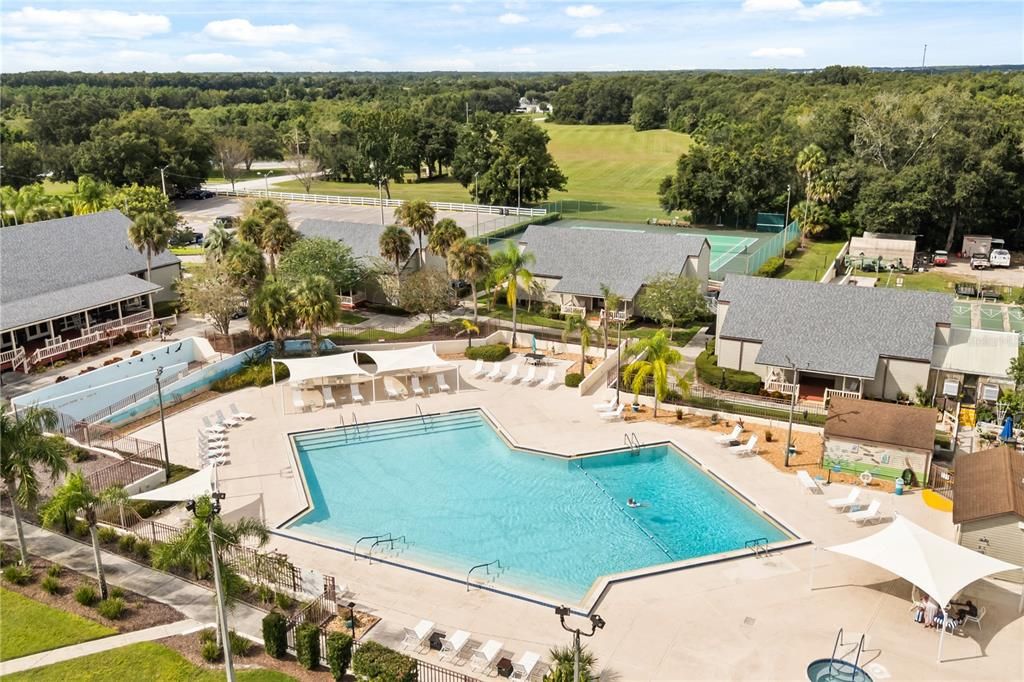 For Sale: $154,900 (2 beds, 2 baths, 1208 Square Feet)