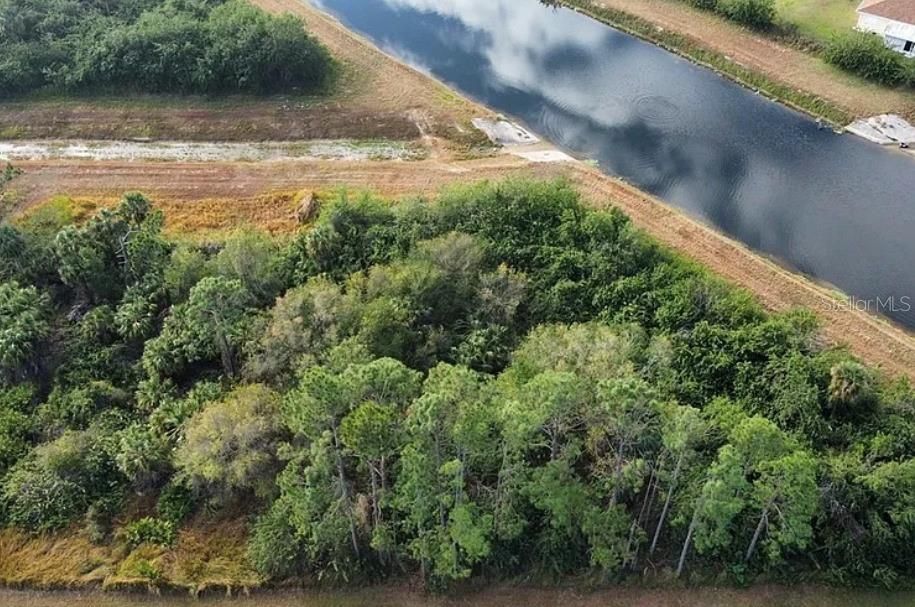 En Venta: $68,000 (0.42 acres)