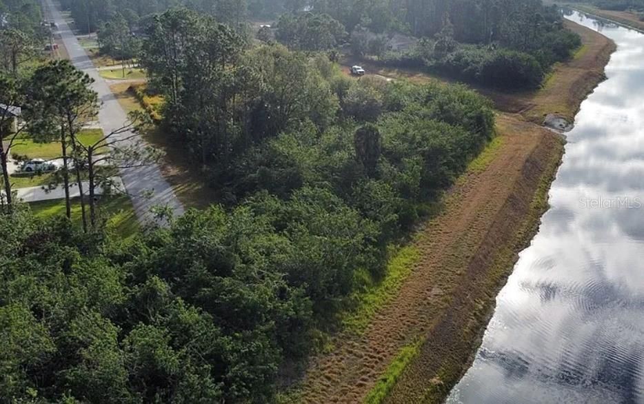 En Venta: $68,000 (0.42 acres)