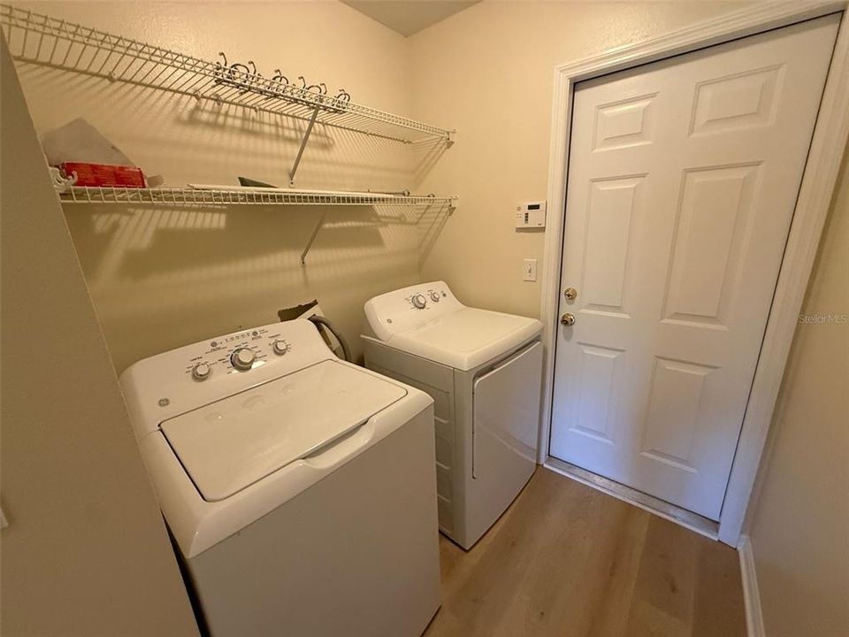 En Venta: $345,000 (3 camas, 2 baños, 1599 Pies cuadrados)