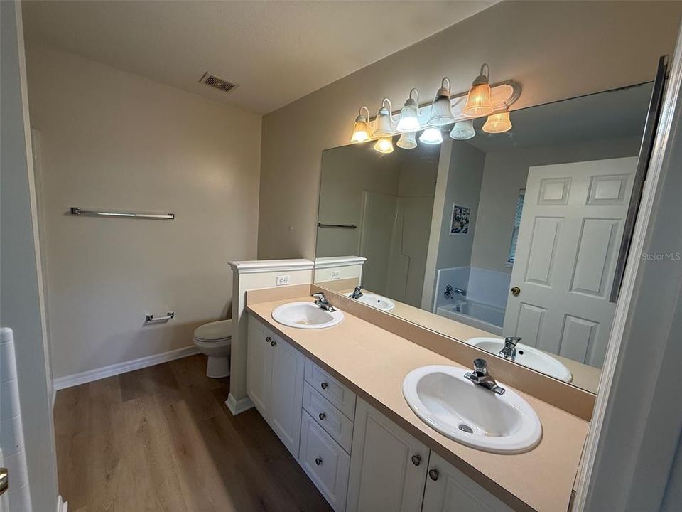 En Venta: $345,000 (3 camas, 2 baños, 1599 Pies cuadrados)