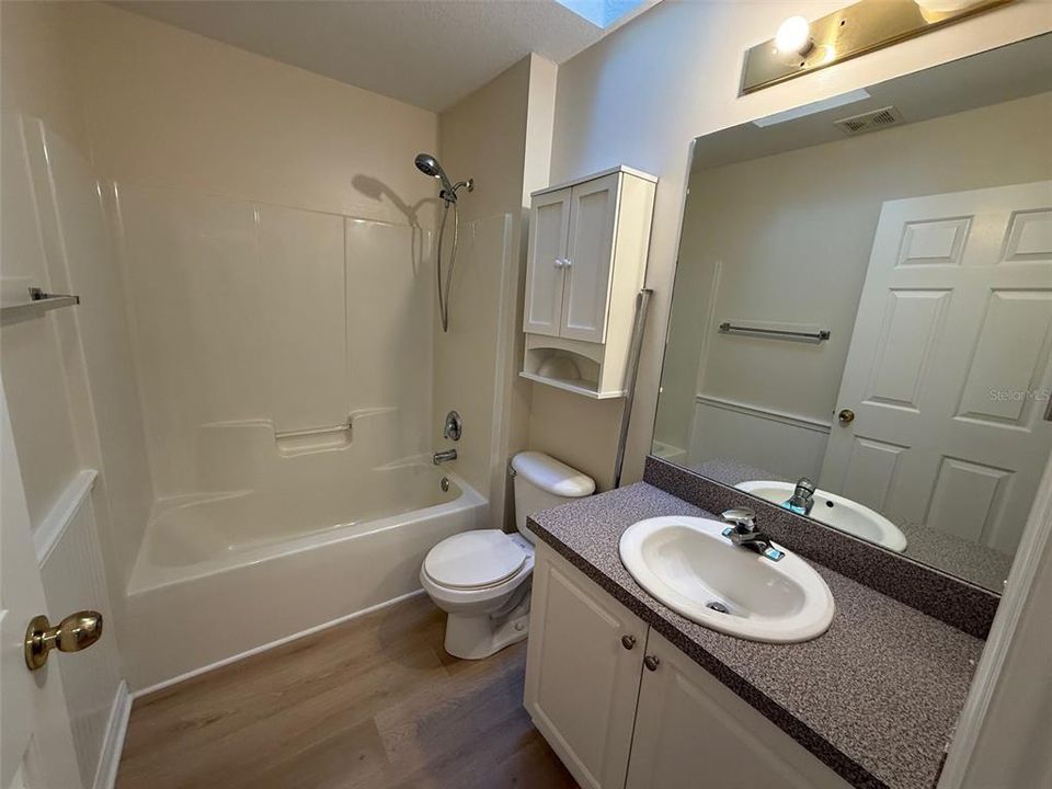 En Venta: $345,000 (3 camas, 2 baños, 1599 Pies cuadrados)