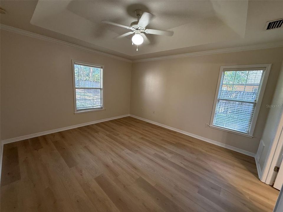 En Venta: $345,000 (3 camas, 2 baños, 1599 Pies cuadrados)