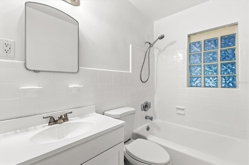 В аренду: $2,350 (3 спален, 2 ванн, 1502 Квадратных фут)