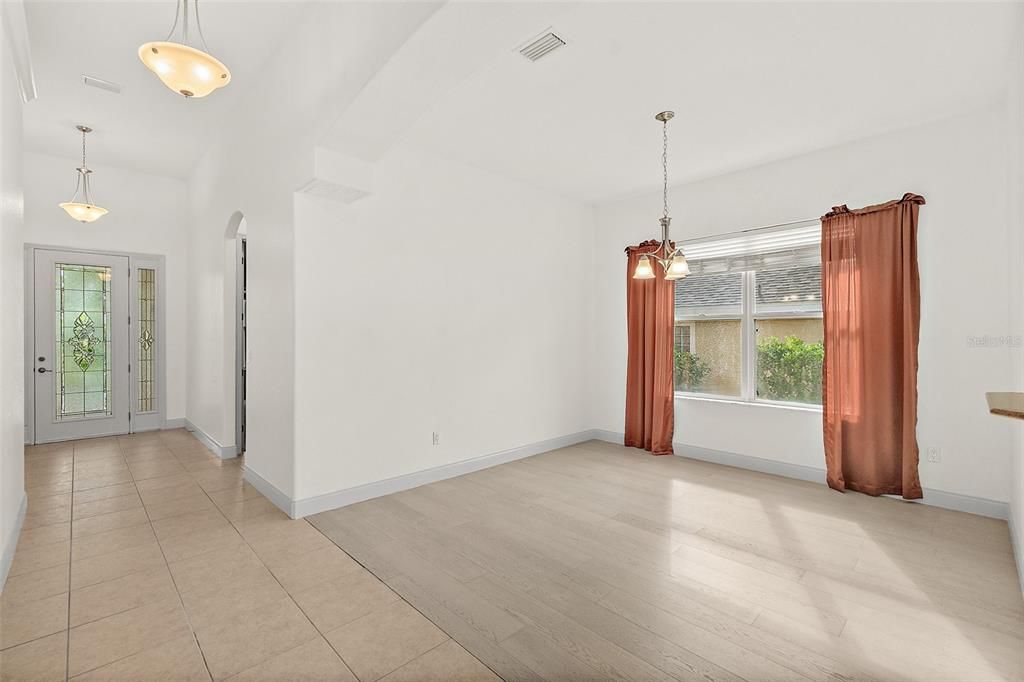 En Venta: $540,000 (3 camas, 3 baños, 2020 Pies cuadrados)