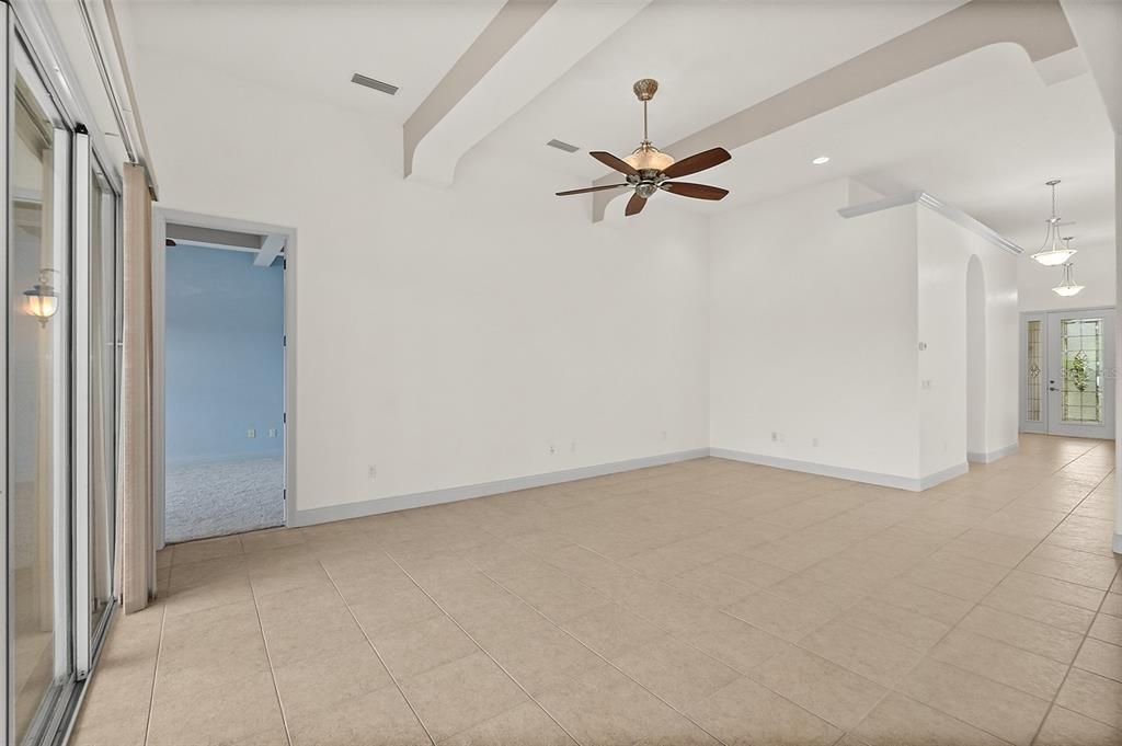 En Venta: $540,000 (3 camas, 3 baños, 2020 Pies cuadrados)