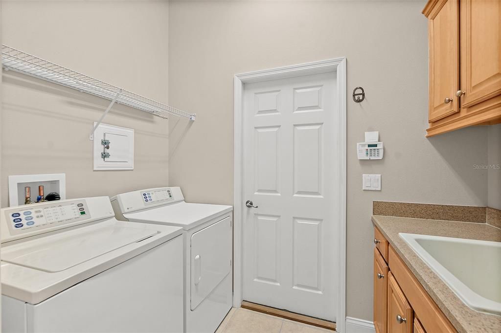 En Venta: $540,000 (3 camas, 3 baños, 2020 Pies cuadrados)